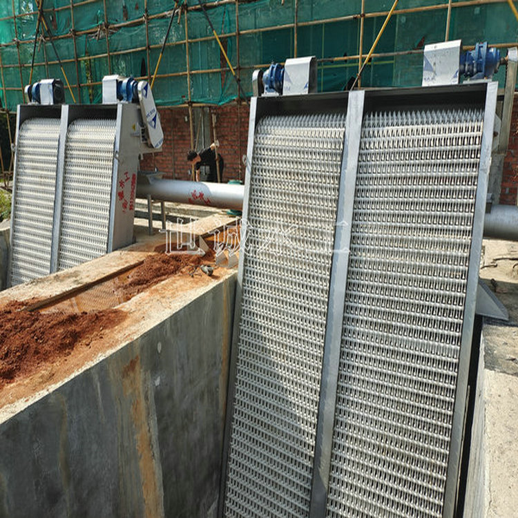 格柵清污機(jī)廠(chǎng)家安裝現(xiàn)場(chǎng)