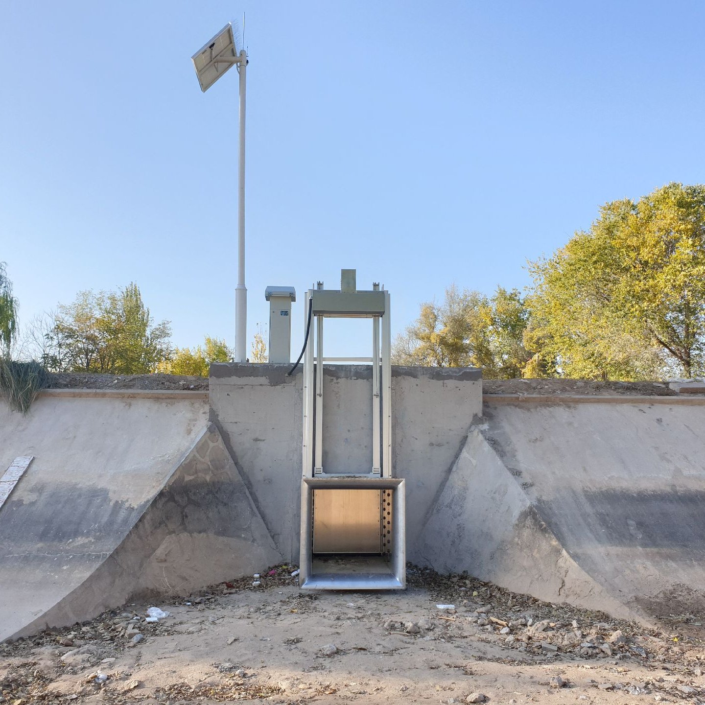 智能測(cè)控一體化閘門